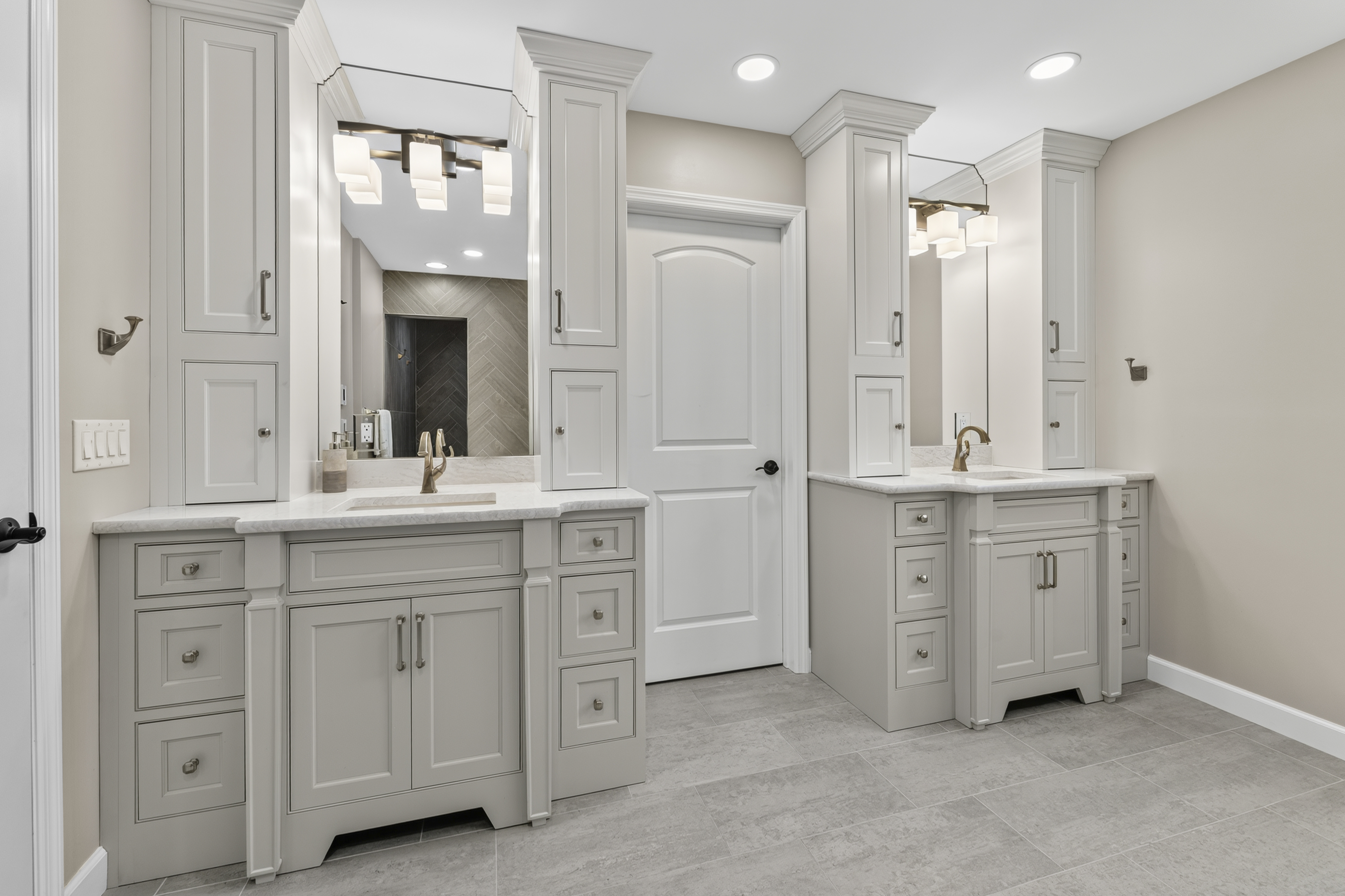  Exquisitely Renovated Home in the heart of Town & Country - 物件實景