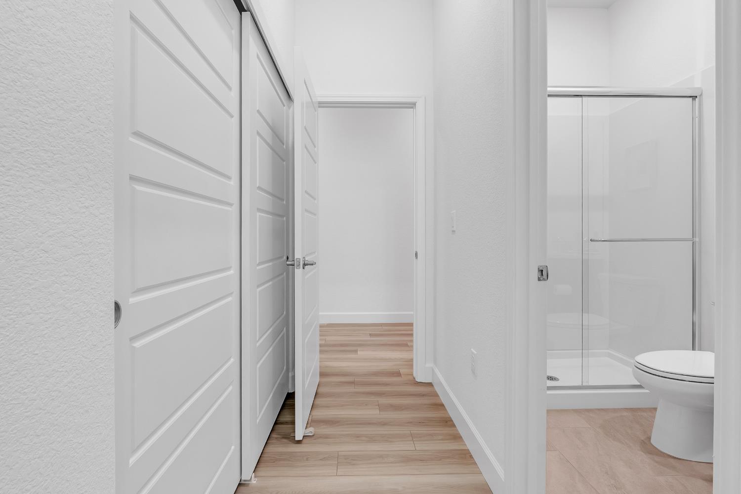 Sacramento, California, 95835, United States, 4 Bedrooms Bedrooms, ,3 BathroomsBathrooms,Residential,For Sale,1998262