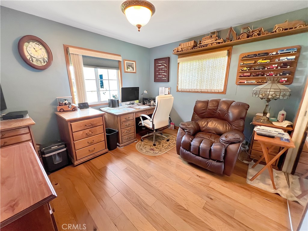 Santa Ana, California, 92701, United States, 4 Bedrooms Bedrooms, ,2 BathroomsBathrooms,Residential,For Sale,1940678