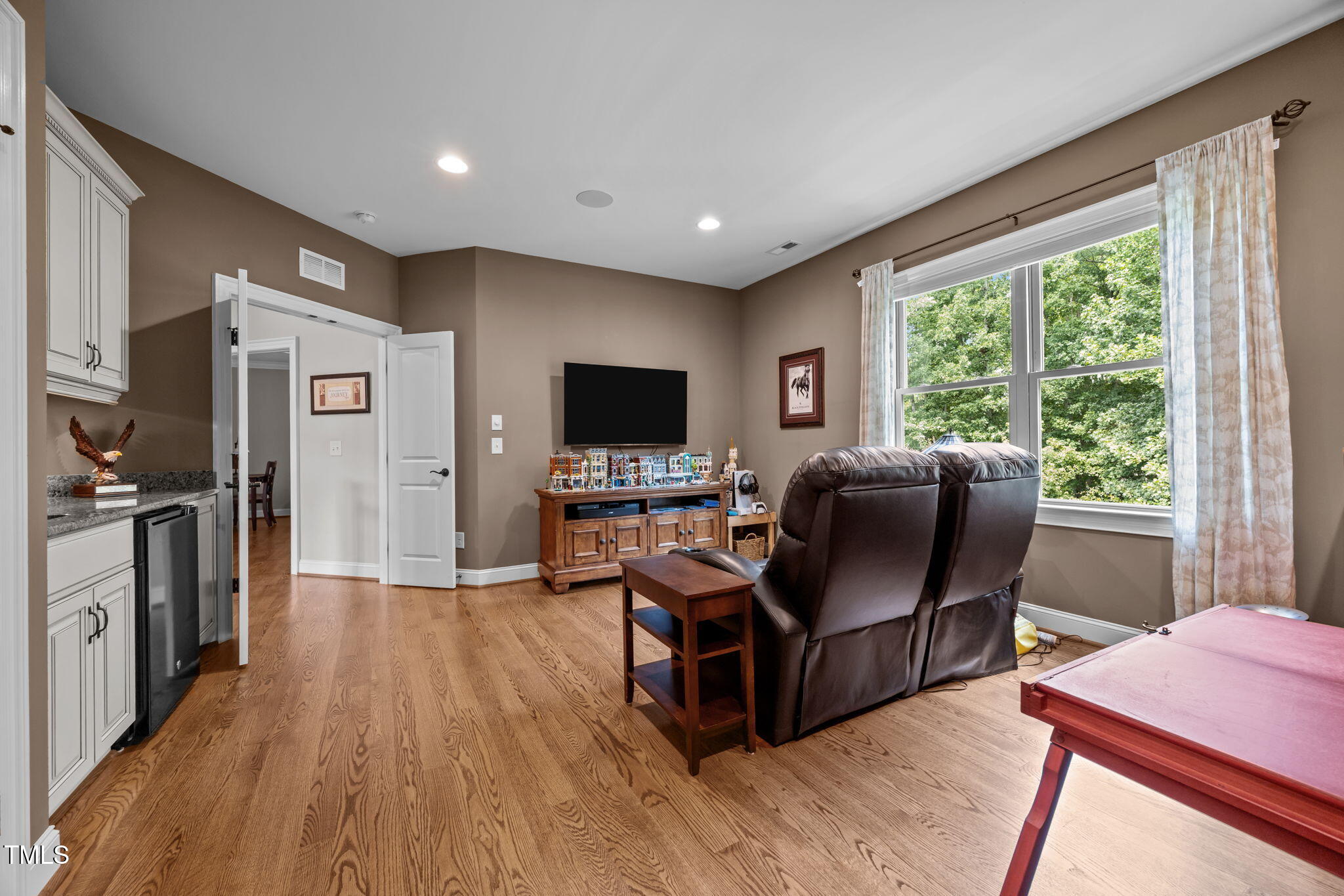 Apex, North Carolina, 27502, United States, 5 Bedrooms Bedrooms, ,4 BathroomsBathrooms,Residential,For Sale,1901280