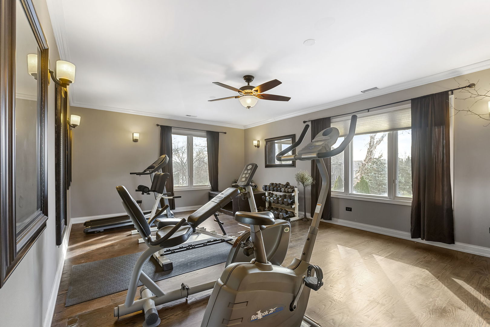 St. Charles, Illinois, 60175, United States, 6 Bedrooms Bedrooms, ,8 BathroomsBathrooms,Residential,For Sale,1940364