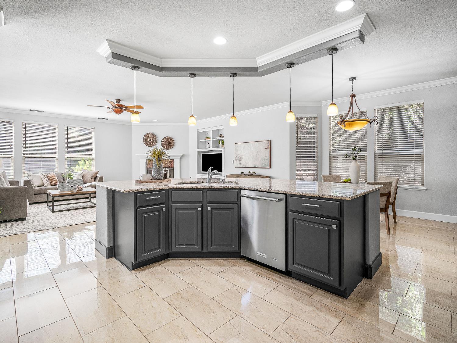 El Dorado Hills, California, 95762, United States, 5 Bedrooms Bedrooms, ,5 BathroomsBathrooms,Residential,For Sale,1914654