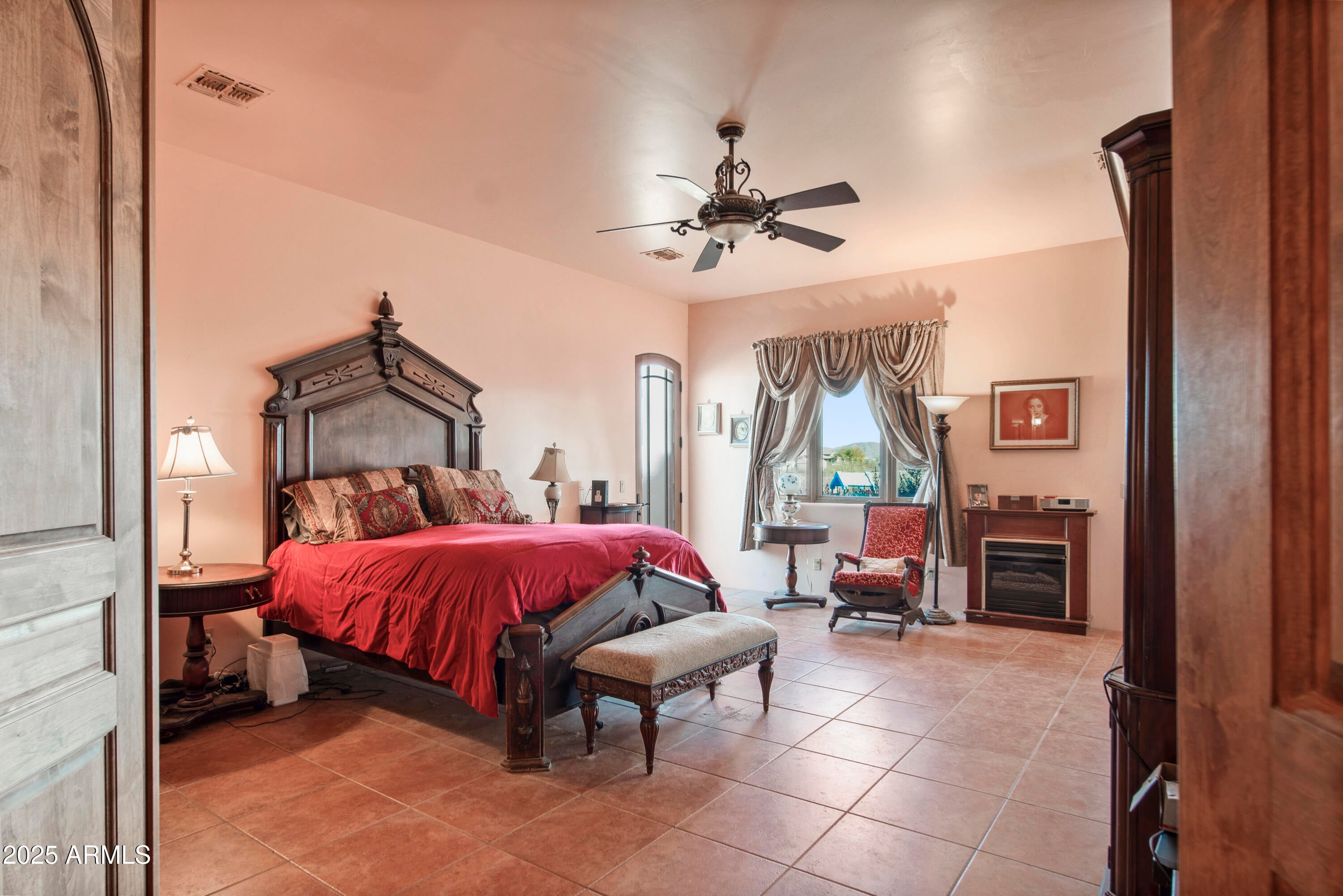 Wickenburg, Arizona, 85390, United States, 6 Bedrooms Bedrooms, ,4 BathroomsBathrooms,Residential,For Sale,1978720