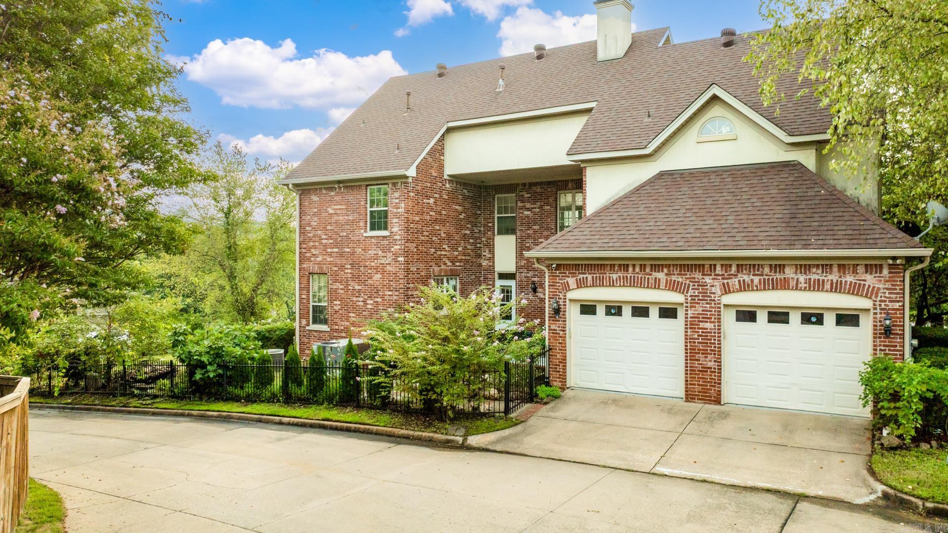 Little Rock, Arkansas, 72211, United States, 4 Bedrooms Bedrooms, ,3 BathroomsBathrooms,Residential,For Sale,1938895