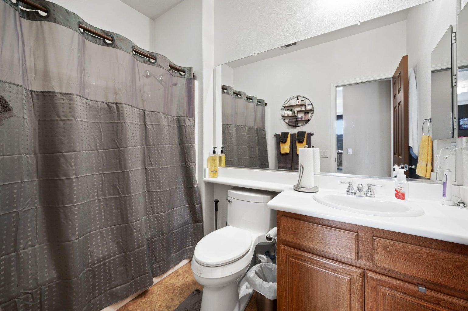 Indio, California, 92203, United States, 4 Bedrooms Bedrooms, ,3 BathroomsBathrooms,Residential,For Sale,1915530