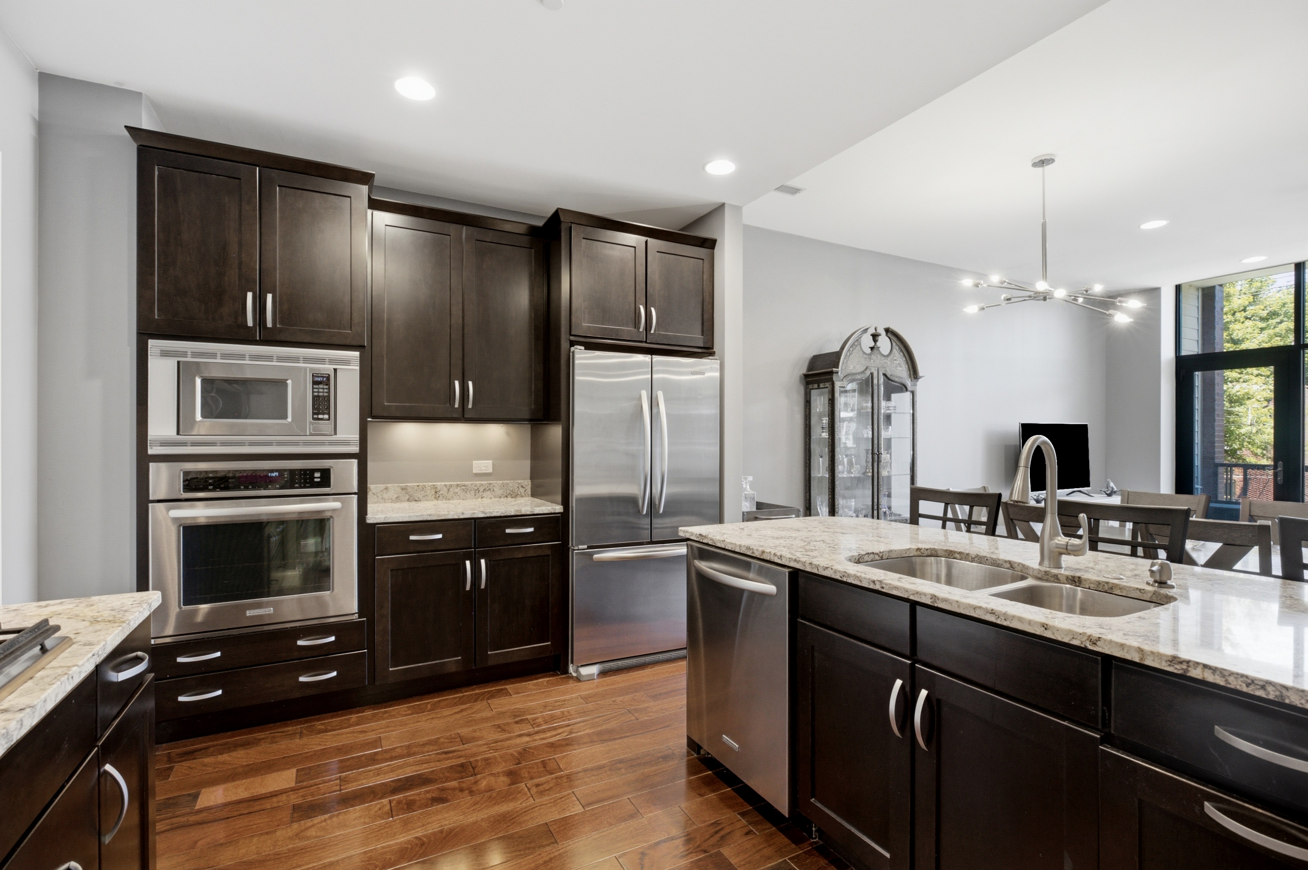  Sophisticated luxury living in the heart of Clayton. - 物件實景