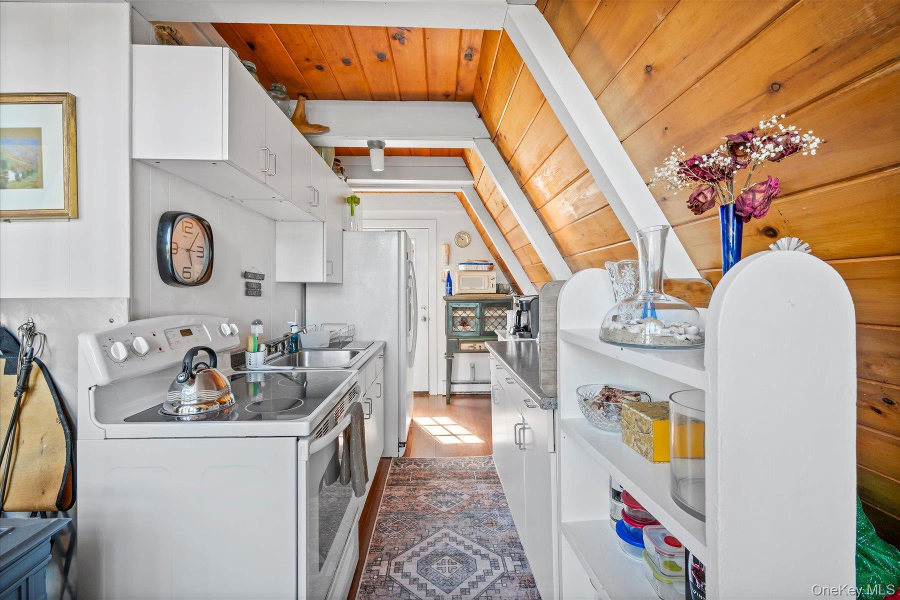 Amagansett, New York, 11930, United States, 3 Bedrooms Bedrooms, ,2 BathroomsBathrooms,Residential,For Sale,1980686