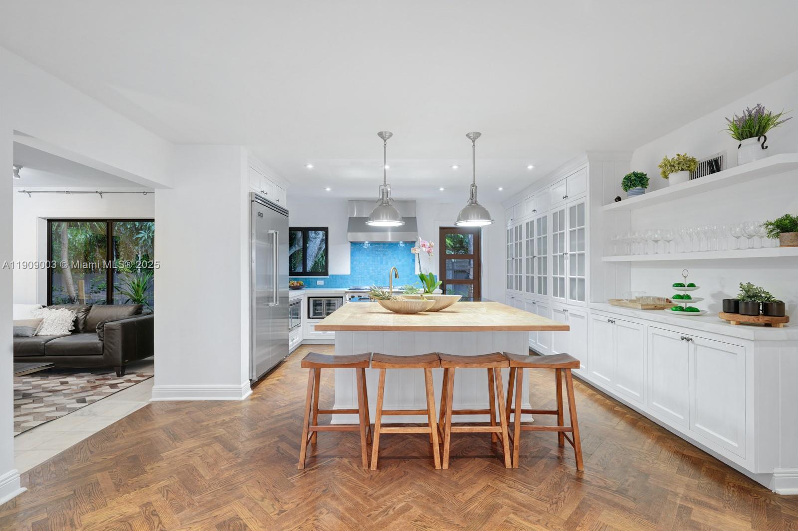 Miami, Florida, 33137, United States, 5 Bedrooms Bedrooms, ,5 BathroomsBathrooms,Residential,For Sale,1987585