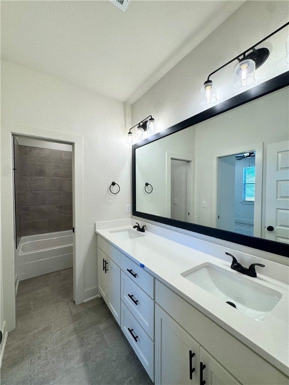 Rogers, Arkansas, 72758, United States, 5 Bedrooms Bedrooms, ,3 BathroomsBathrooms,Residential,For Sale,2002249