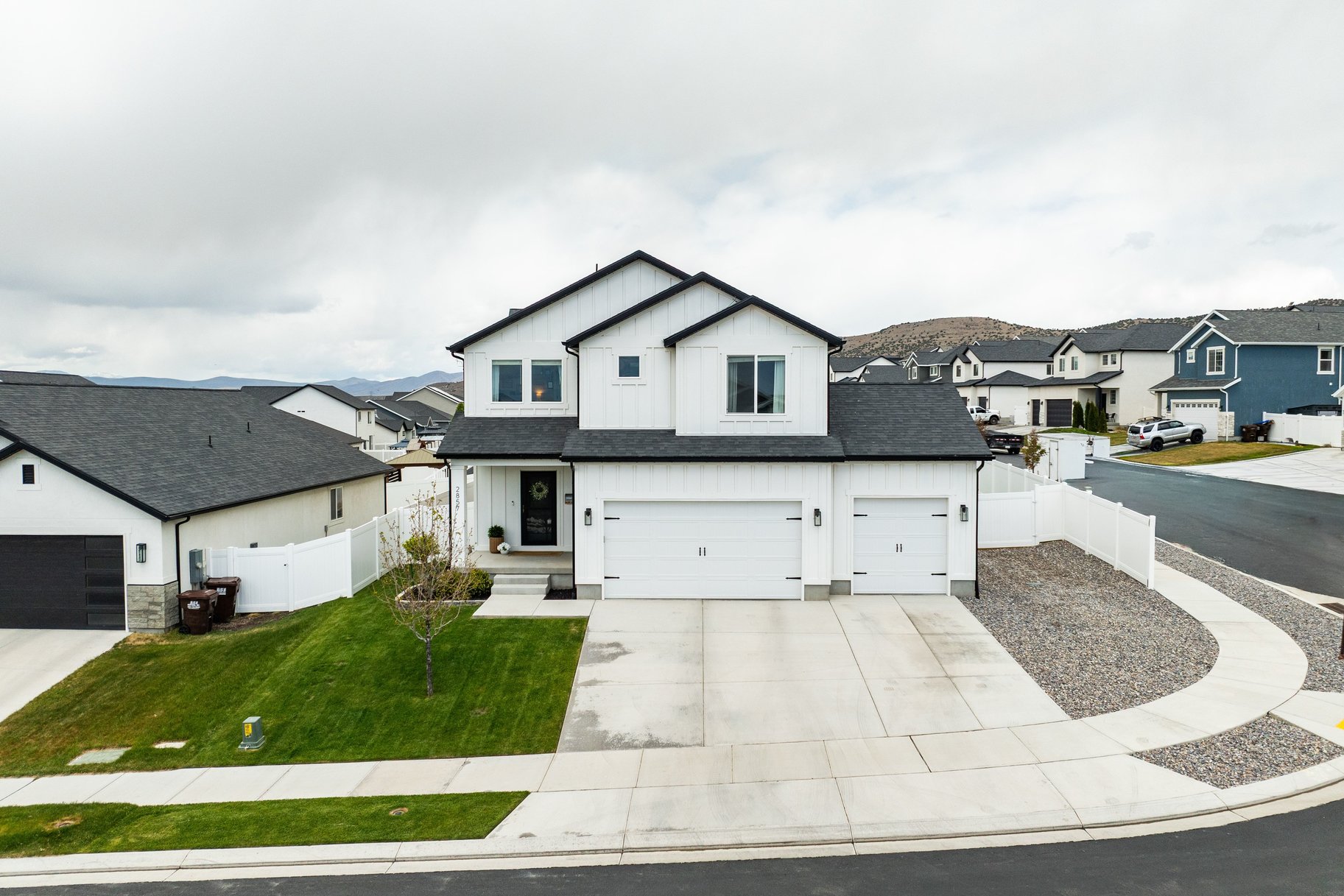  Fully Finished Dream Home with Stunning 2 Story Fireplace in Eagle Mountain - 物件實景