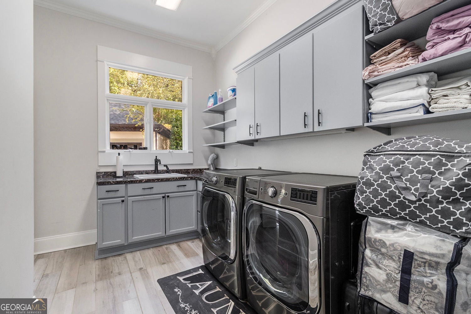 Alpharetta, Georgia, 30022, United States, 7 Bedrooms Bedrooms, ,11 BathroomsBathrooms,Residential,For Sale,1972068