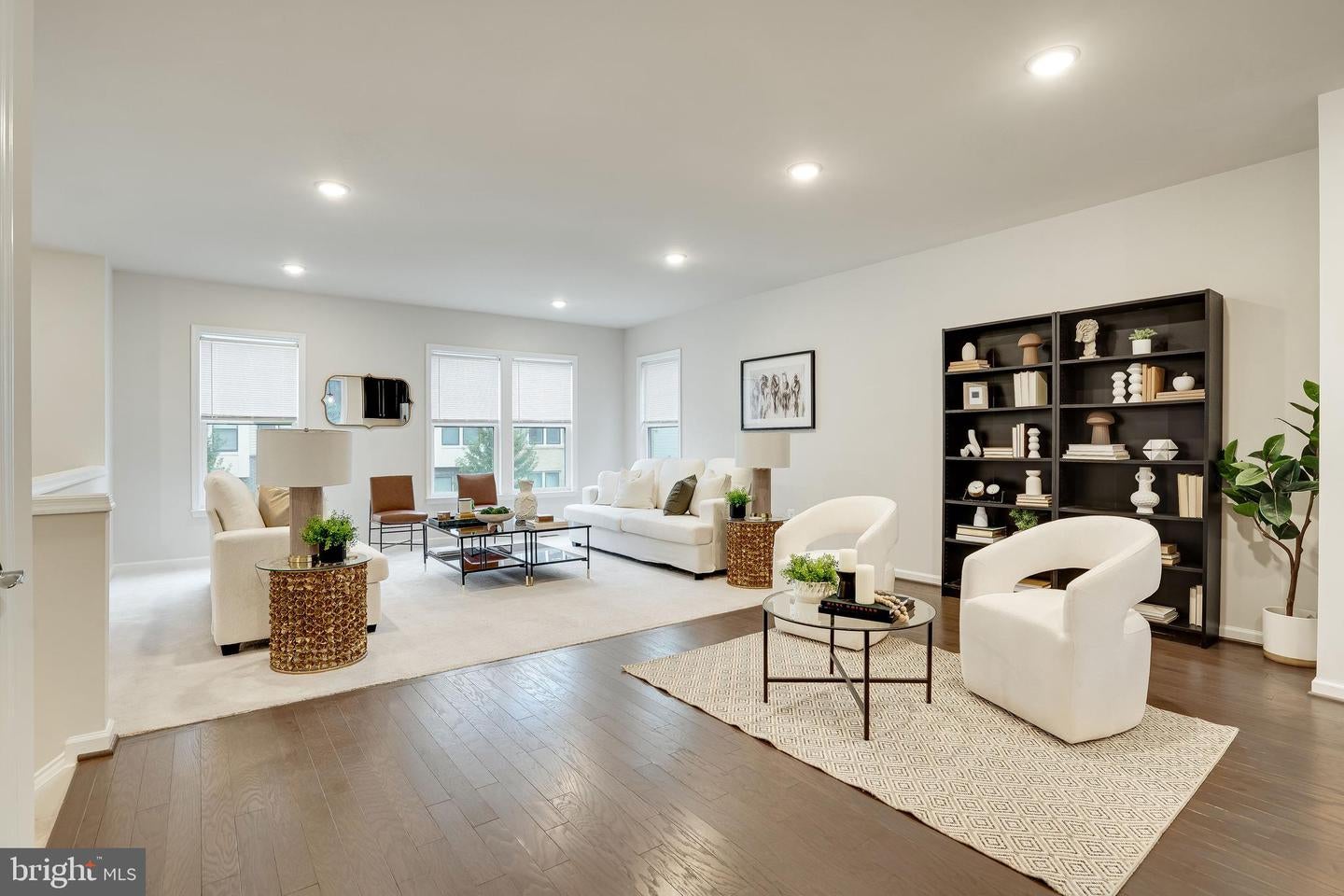 LAUREL, Maryland, 20724, United States, 3 Bedrooms Bedrooms, ,4 BathroomsBathrooms,Residential,For Sale,1924379