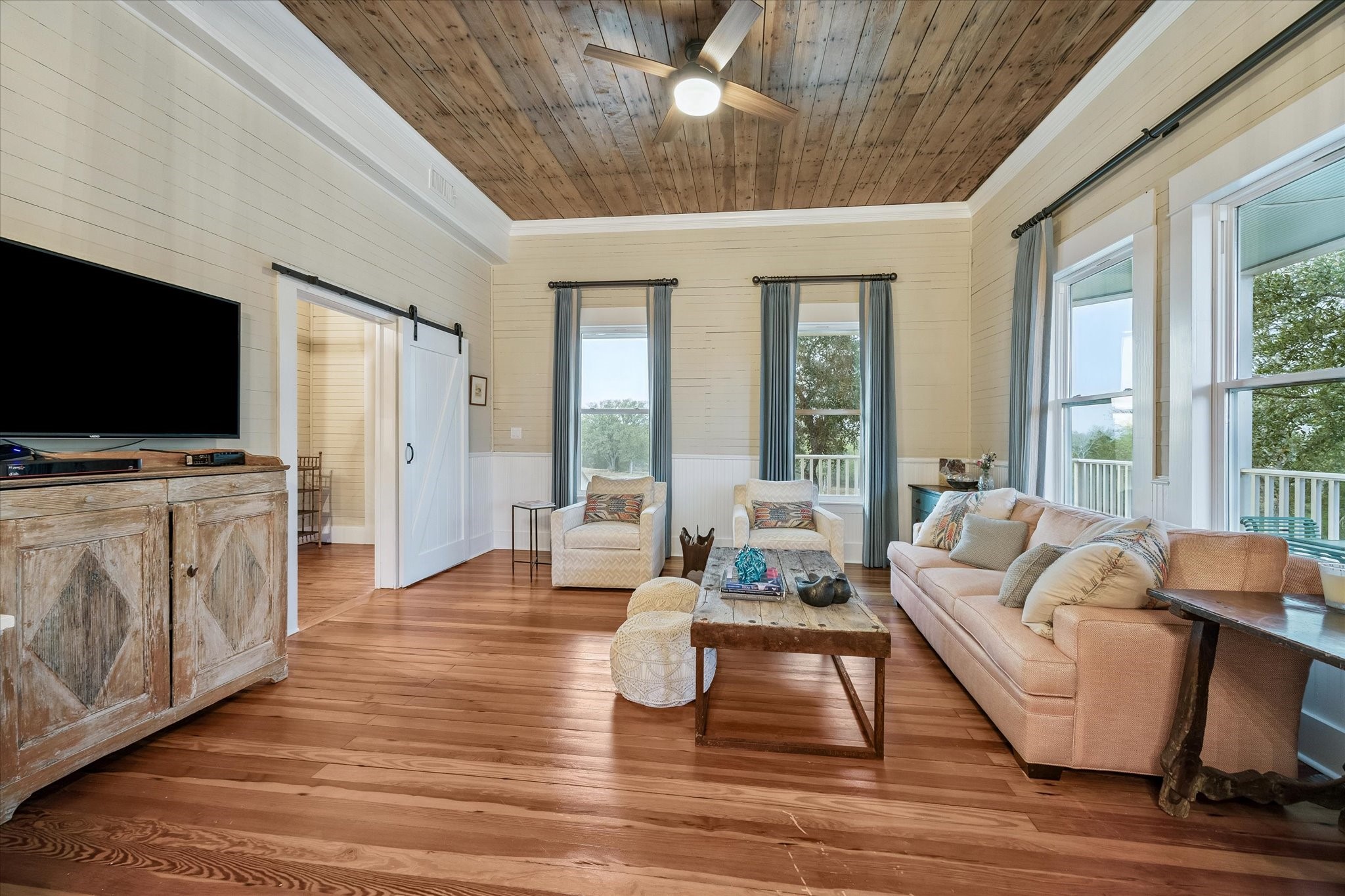  895 S Weyand Road - 物件實景