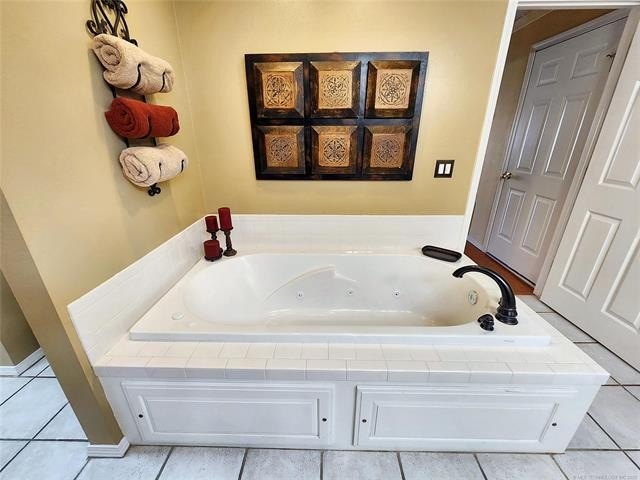 Cookson, Oklahoma, 74427, United States, 3 Bedrooms Bedrooms, ,2 BathroomsBathrooms,Residential,For Sale,2005296