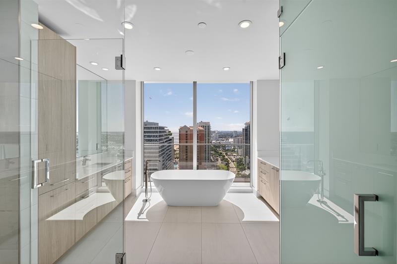 Fort Lauderdale, Florida, 33304, United States, 4 Bedrooms Bedrooms, ,4 BathroomsBathrooms,Residential,For Sale,1994835