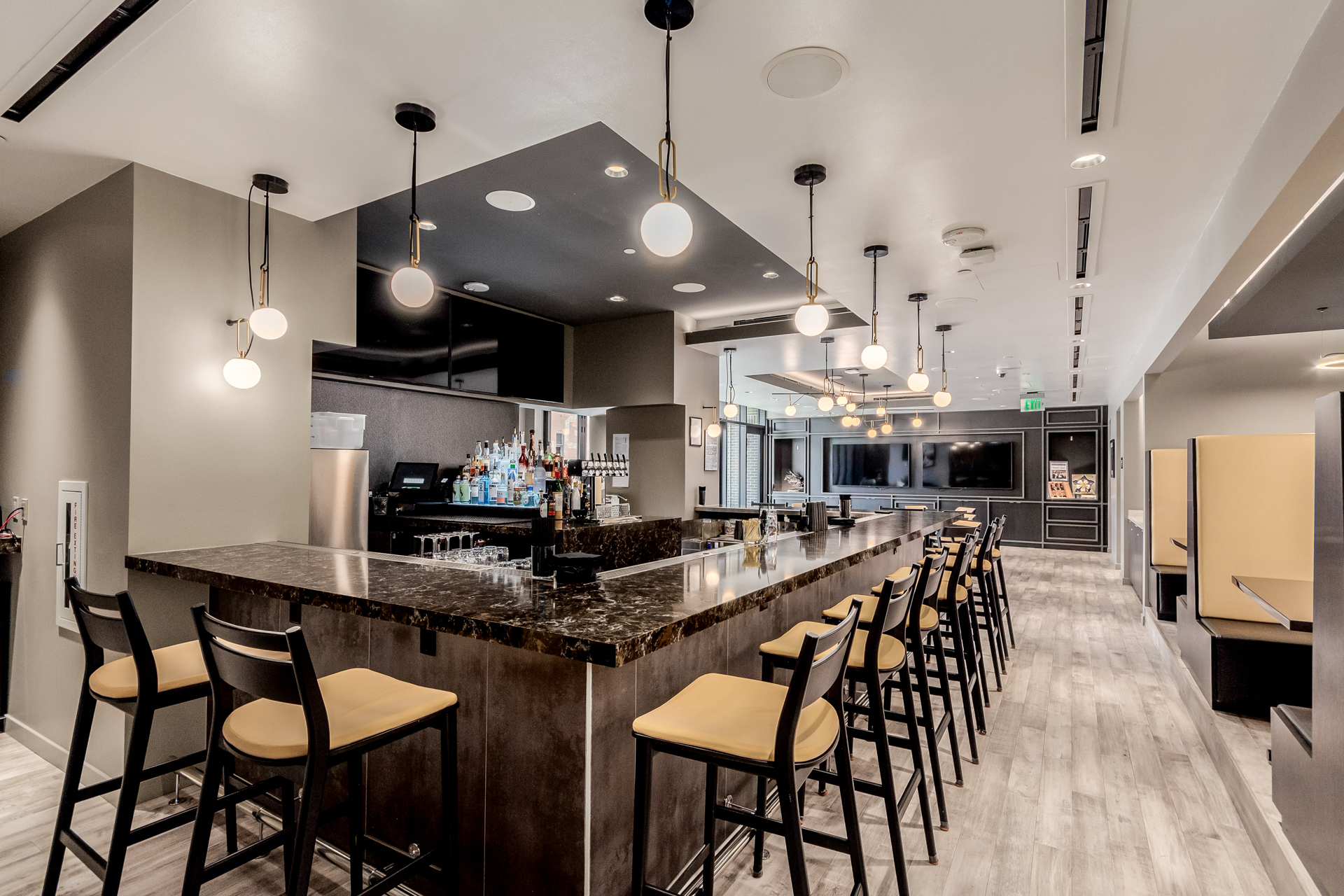  Welcome to luxury living at McGregor Square in the heart of LoDo - 物件實景
