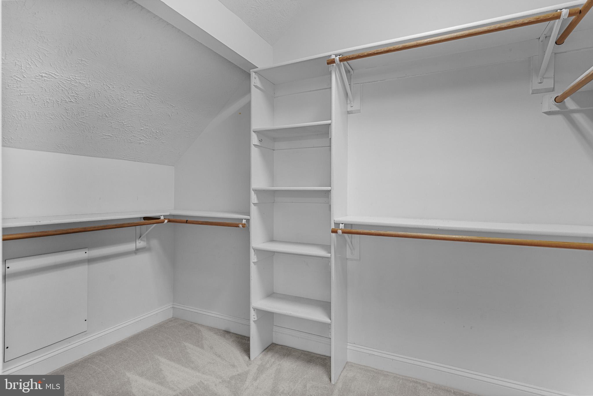 Issue, Maryland, 20645, United States, 5 Bedrooms Bedrooms, ,5 BathroomsBathrooms,Residential,For Sale,2010960