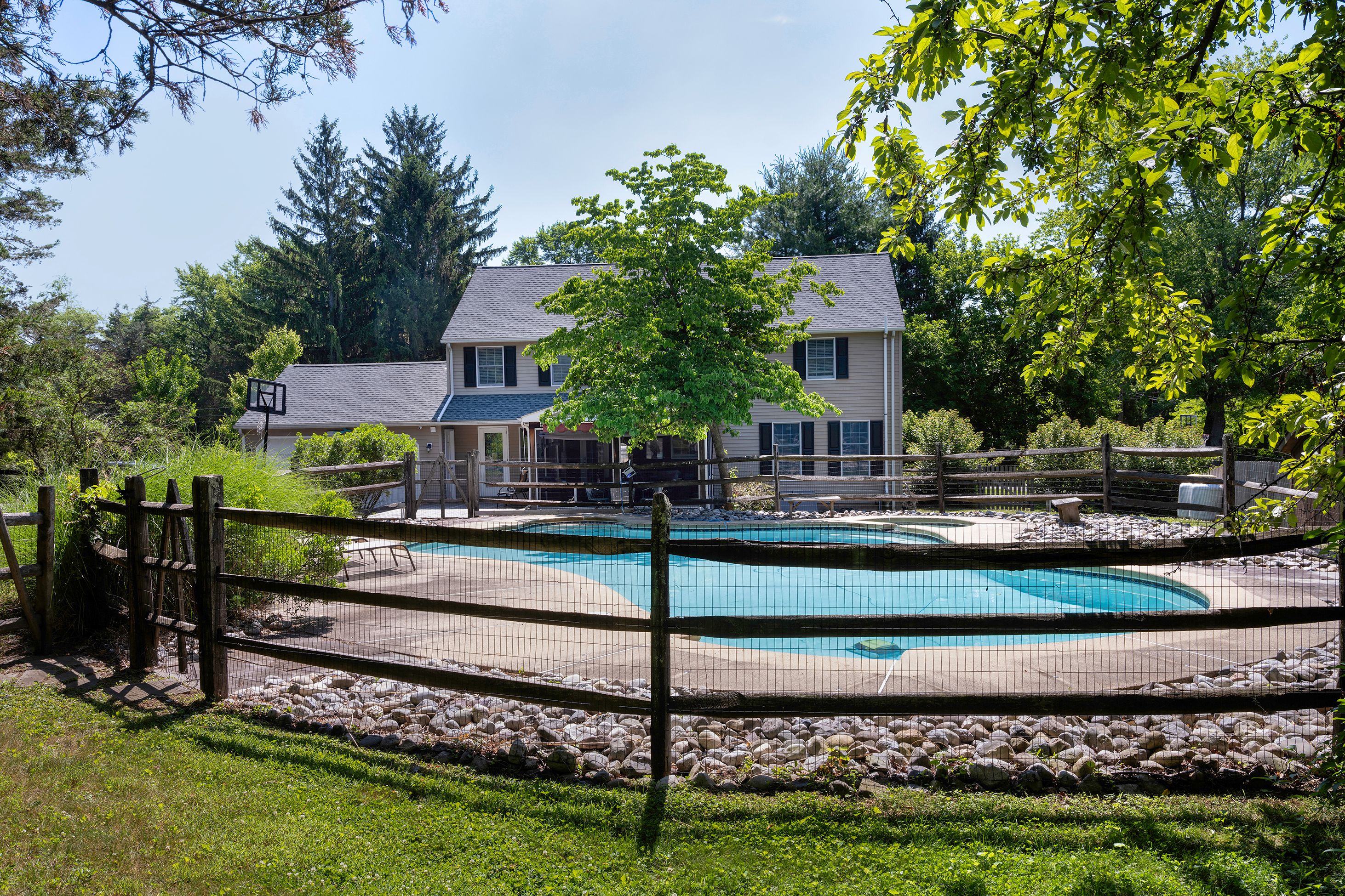  A Hopewell Valley Classic with Farmhouse Flair - 物件實景