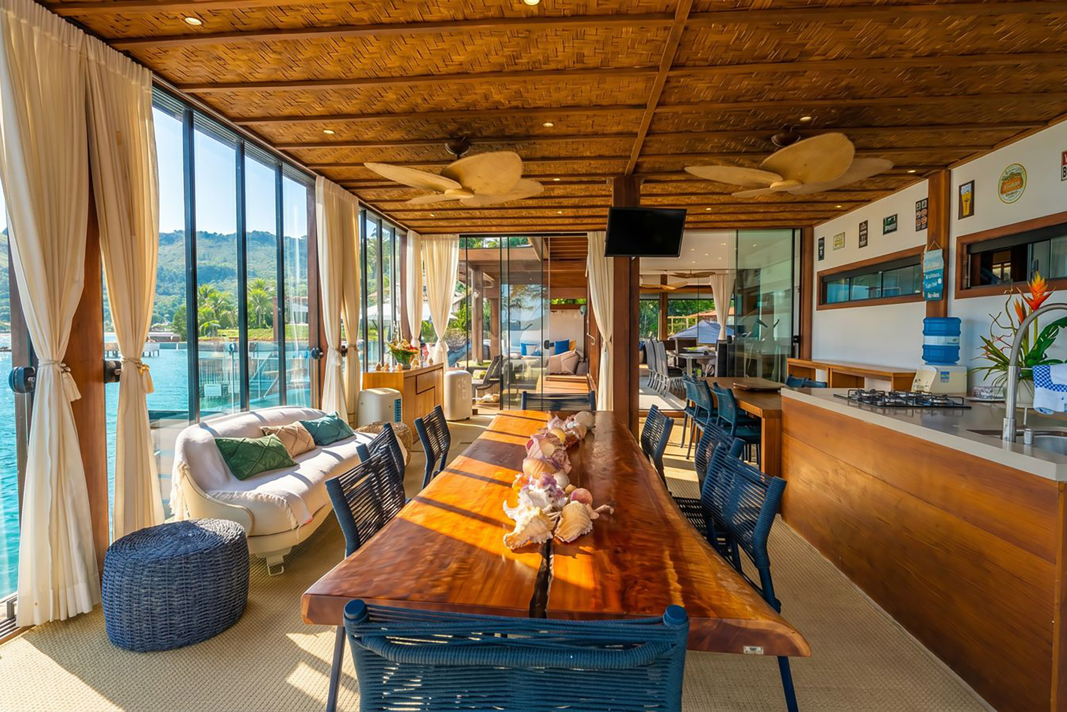  Waterfront estate overlooking Cataguases Island in Angra dos Reis - 物件實景