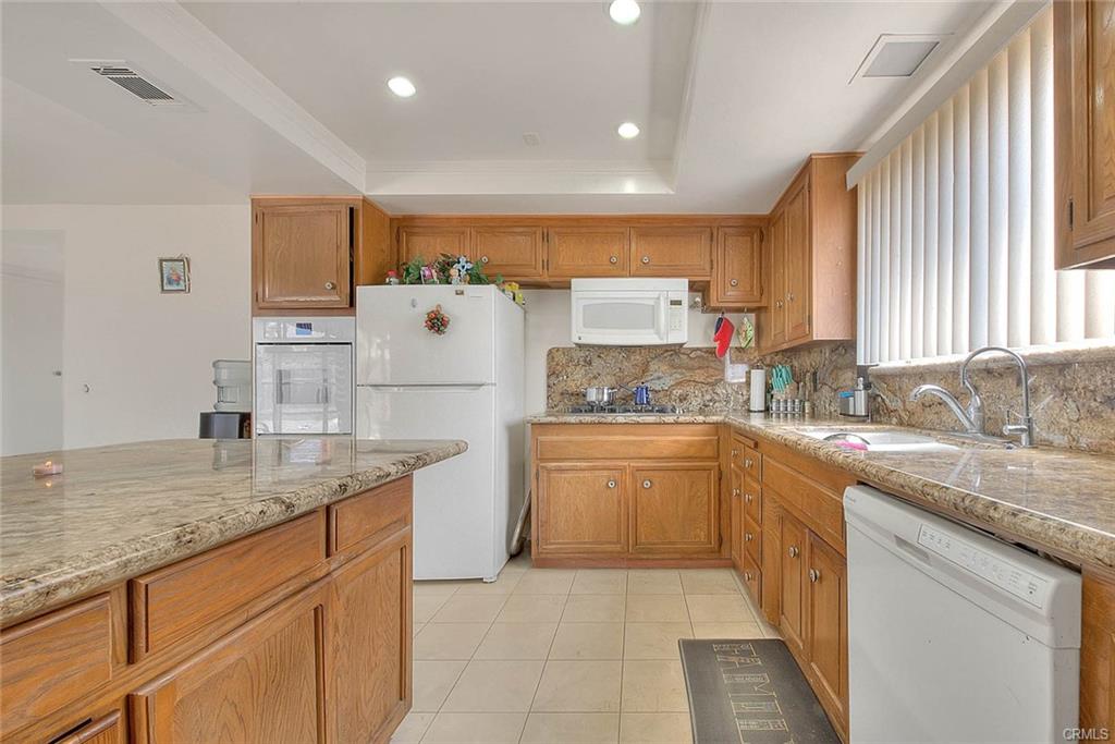 Chino, California, 91710, United States, 3 Bedrooms Bedrooms, ,2 BathroomsBathrooms,Residential,For Sale,1919660