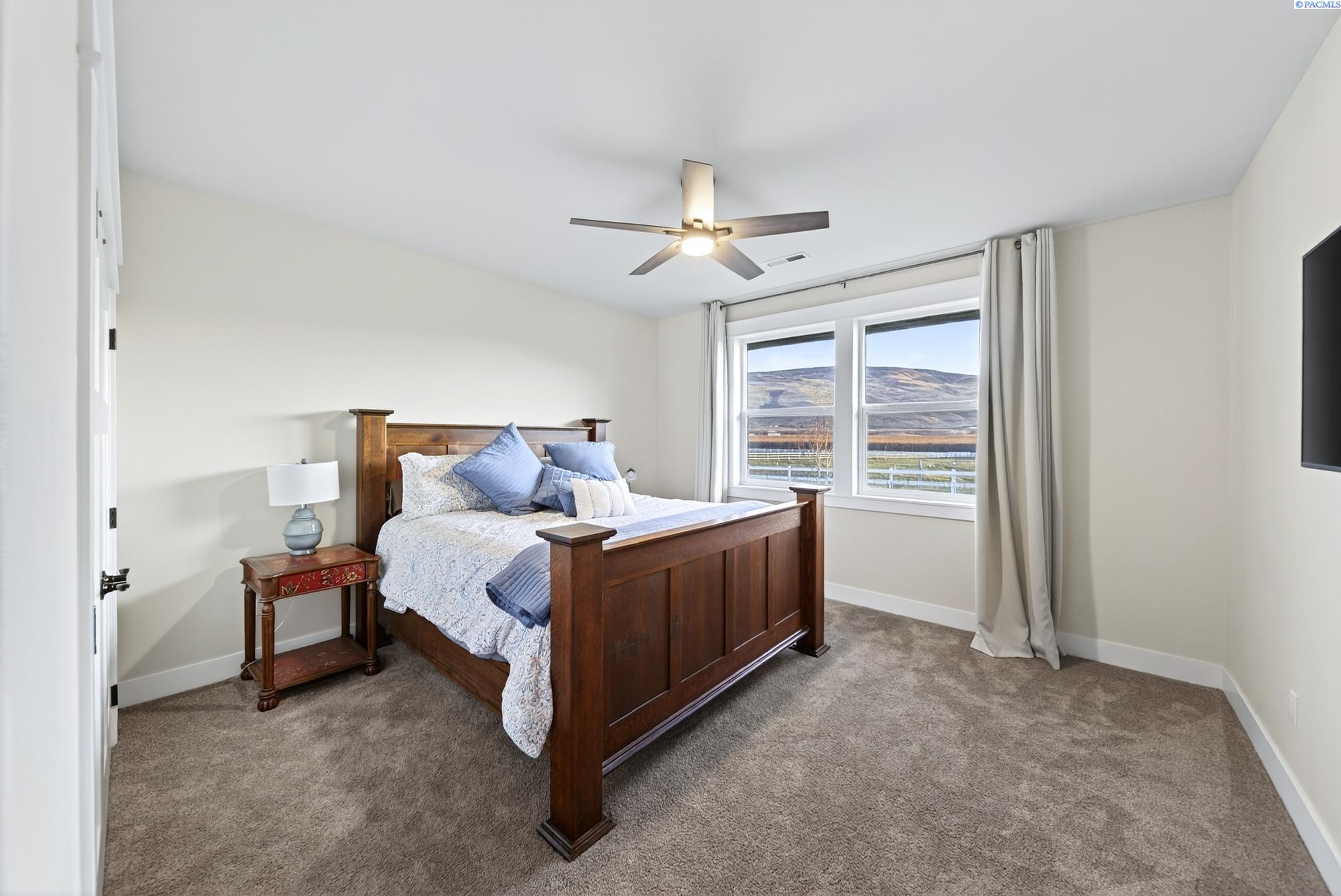 Prosser, Washington, 99350, United States, 3 Bedrooms Bedrooms, ,1 BathroomBathrooms,Residential,For Sale,1998379