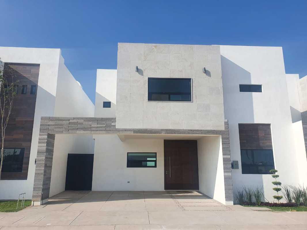 CERRADA TOSCANA FLORENCIA, Torreón, Coahuila de Zaragoza, 27018, Mexico, 3 Bedrooms Bedrooms, ,4 BathroomsBathrooms,Residential,For Sale,CERRADA TOSCANA FLORENCIA,1235169