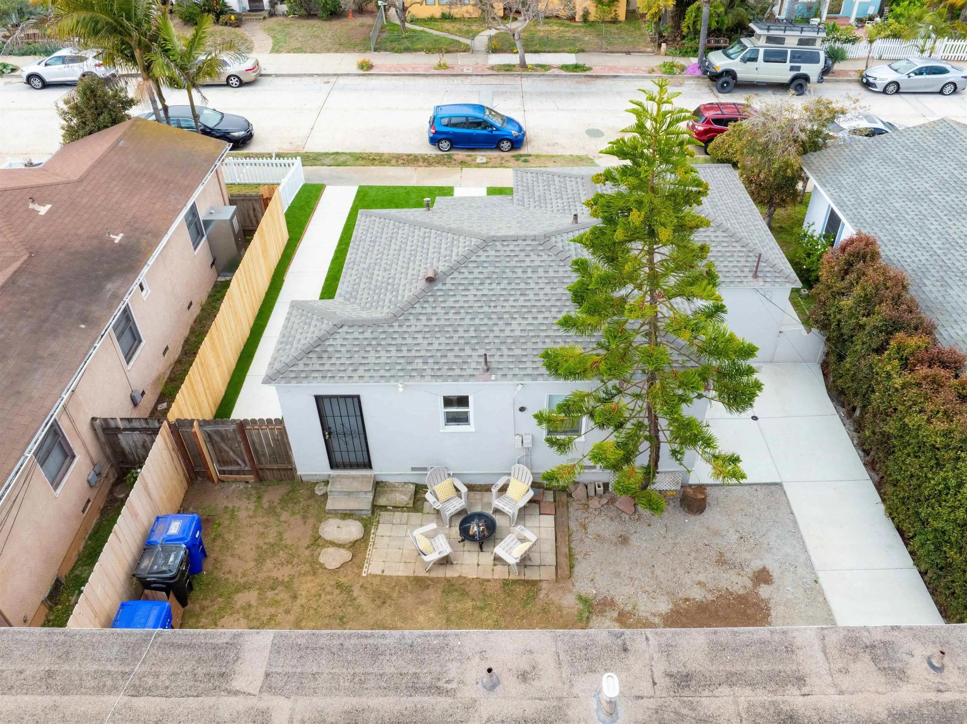 San Diego, California, 92107, United States, 4 Bedrooms Bedrooms, ,1 BathroomBathrooms,Residential,For Sale,1912111