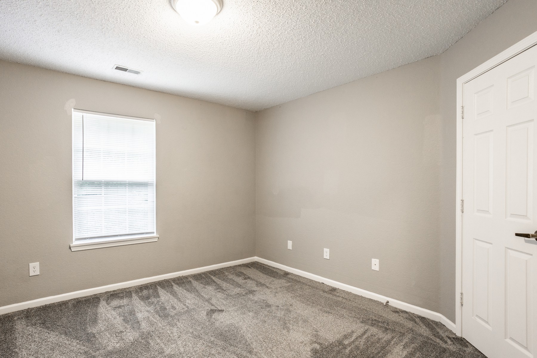  Four Bedroom Fishers Home with Fresh Updates - 物件實景