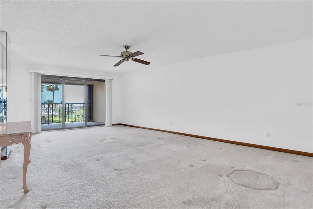 St Pete Beach, Florida, 33706, United States, 2 Bedrooms Bedrooms, ,2 BathroomsBathrooms,Residential,For Sale,1889983