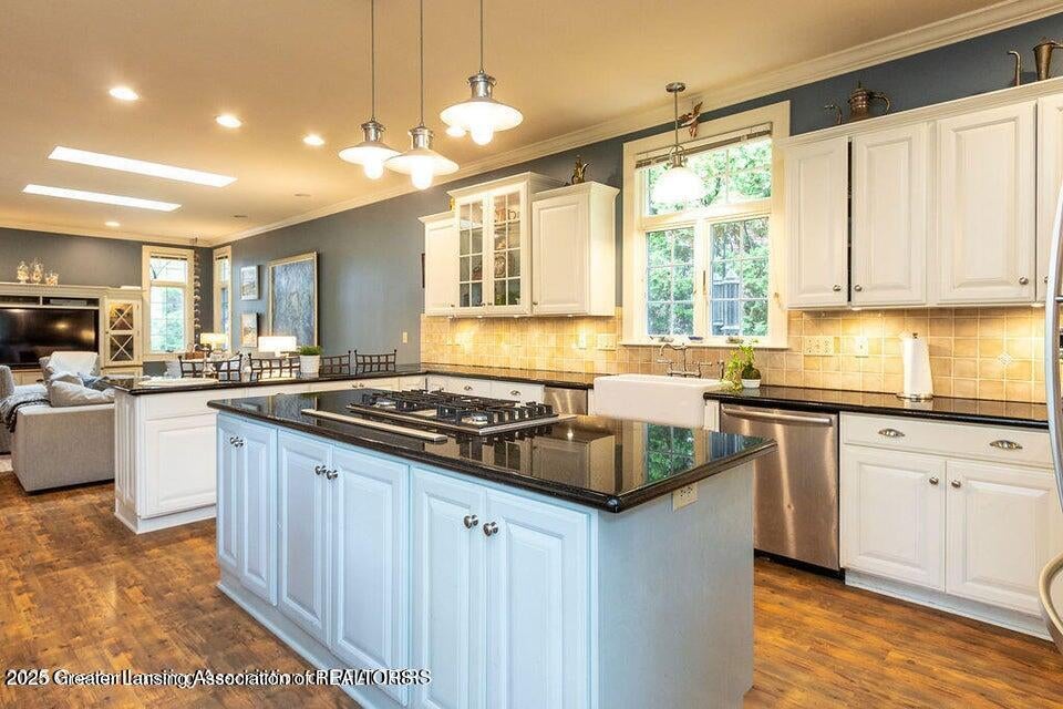 East Lansing, Michigan, 48823, United States, 6 Bedrooms Bedrooms, ,6 BathroomsBathrooms,Residential,For Sale,1992121