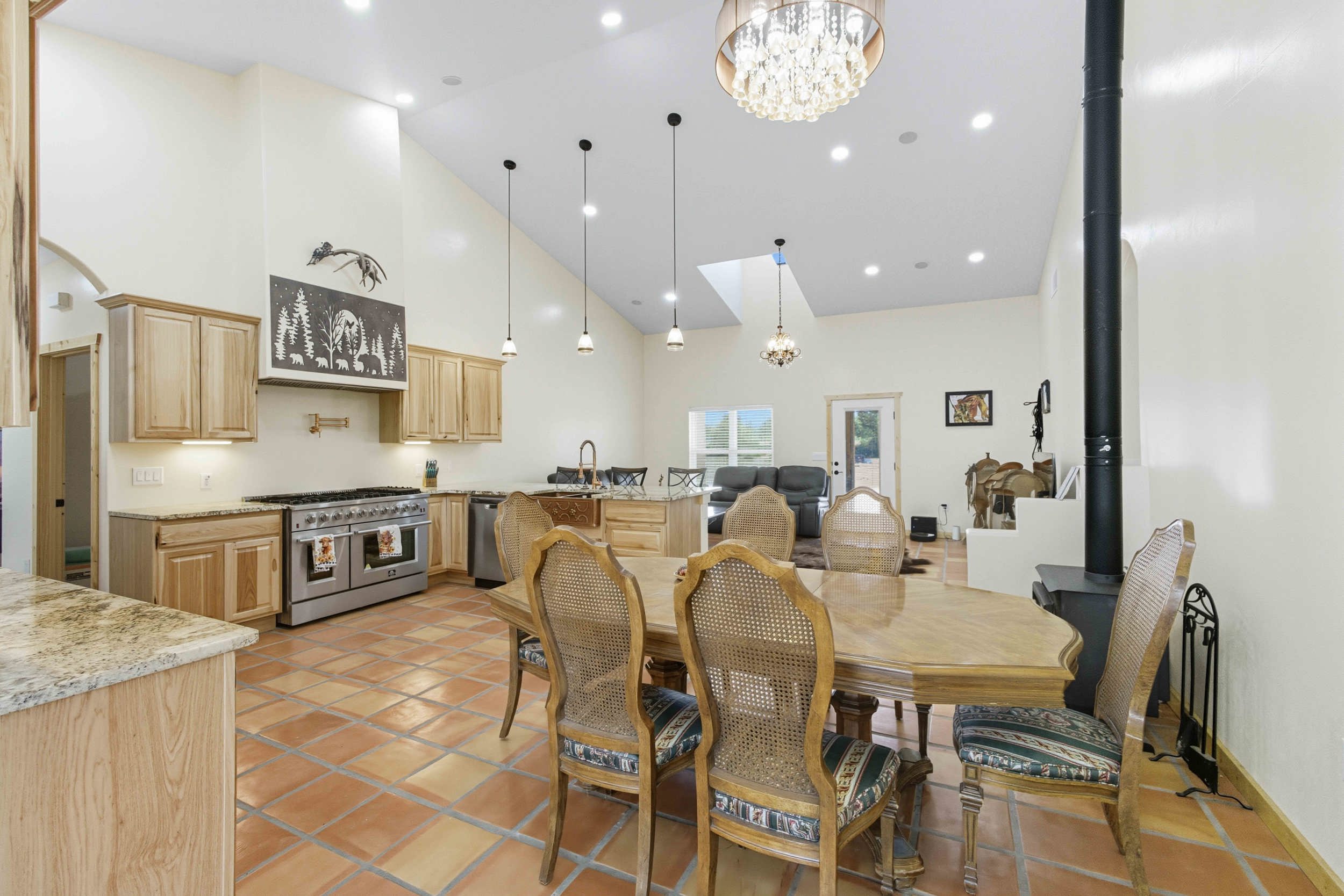 Veguita, New Mexico, 87062, United States, 4 Bedrooms Bedrooms, ,2 BathroomsBathrooms,Residential,For Sale,1974497