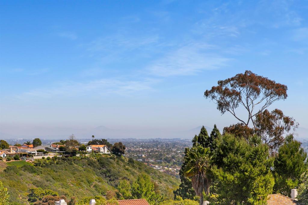 La Jolla, California, 92037, United States, 2 Bedrooms Bedrooms, ,3 BathroomsBathrooms,Residential,For Sale,1938534