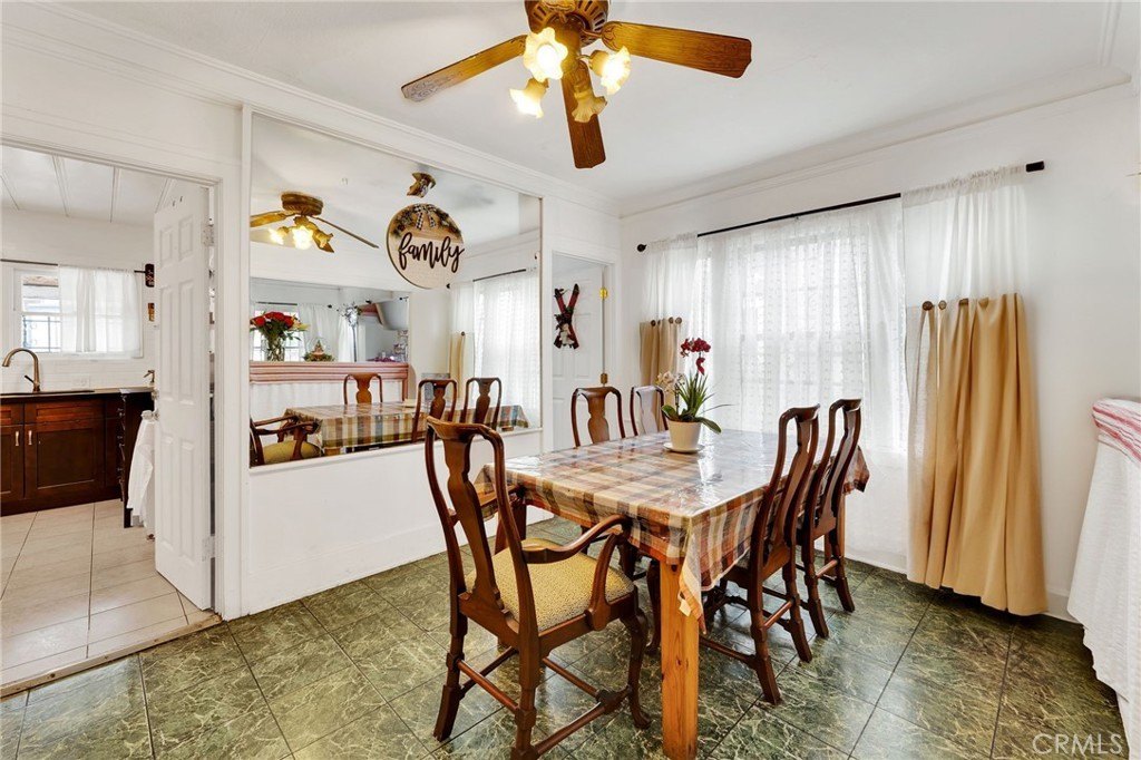 Los Angeles, California, 90044, United States, 3 Bedrooms Bedrooms, ,2 BathroomsBathrooms,Residential,For Sale,1931570