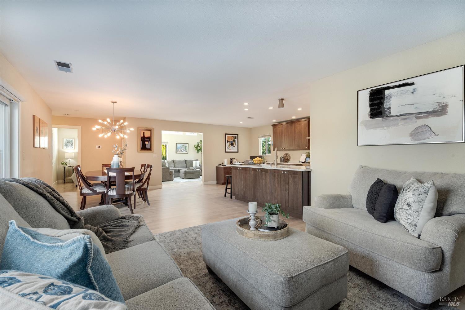 Napa, California, 94559, United States, 3 Bedrooms Bedrooms, ,2 BathroomsBathrooms,Residential,For Sale,2000781