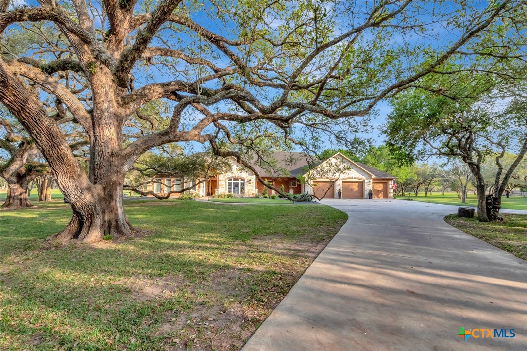 Inez, Texas, 77968, United States, 3 Bedrooms Bedrooms, ,3 BathroomsBathrooms,Residential,For Sale,1760733
