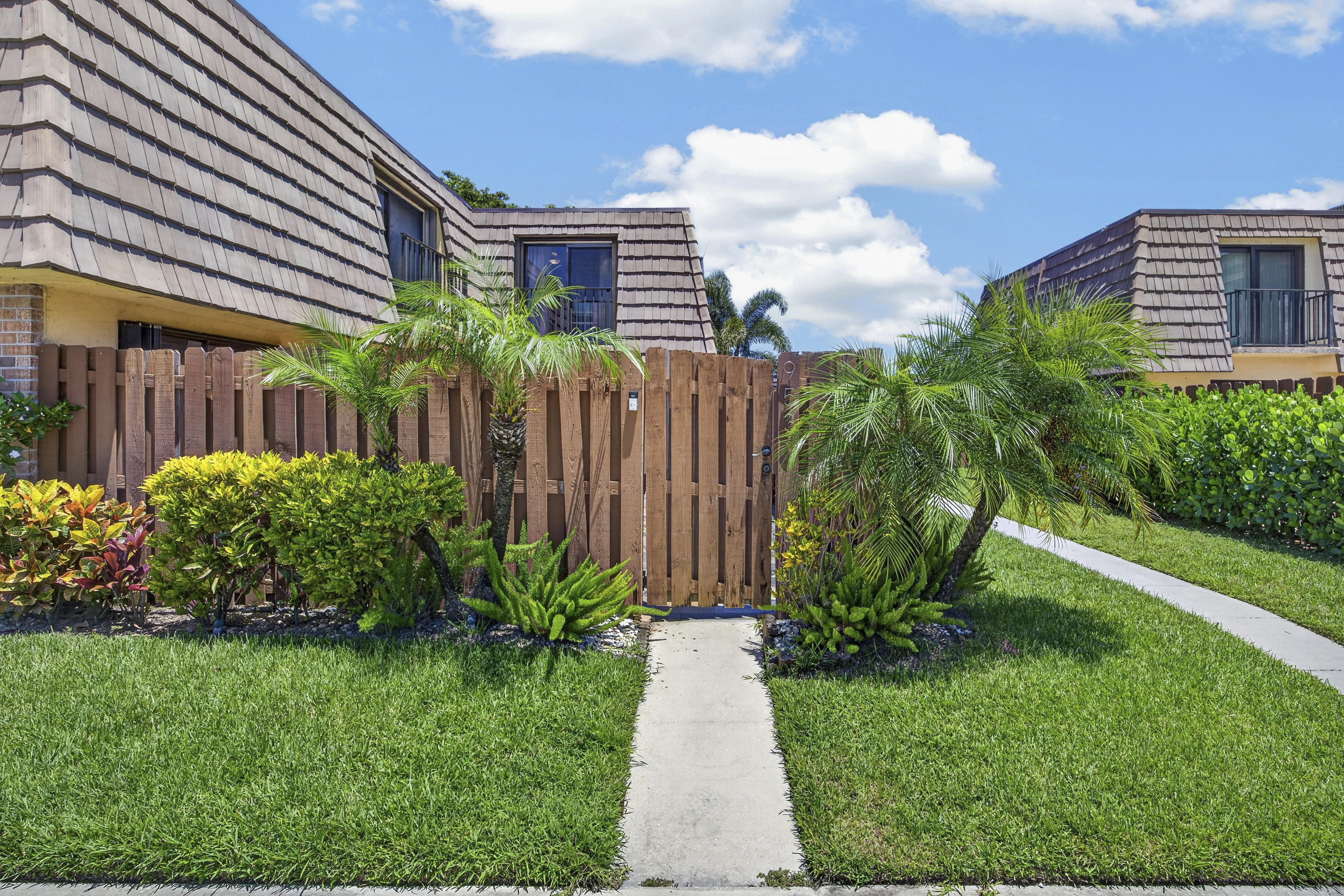  953 Springdale Cir, Palm Springs, FL, 33461 - 物件實景