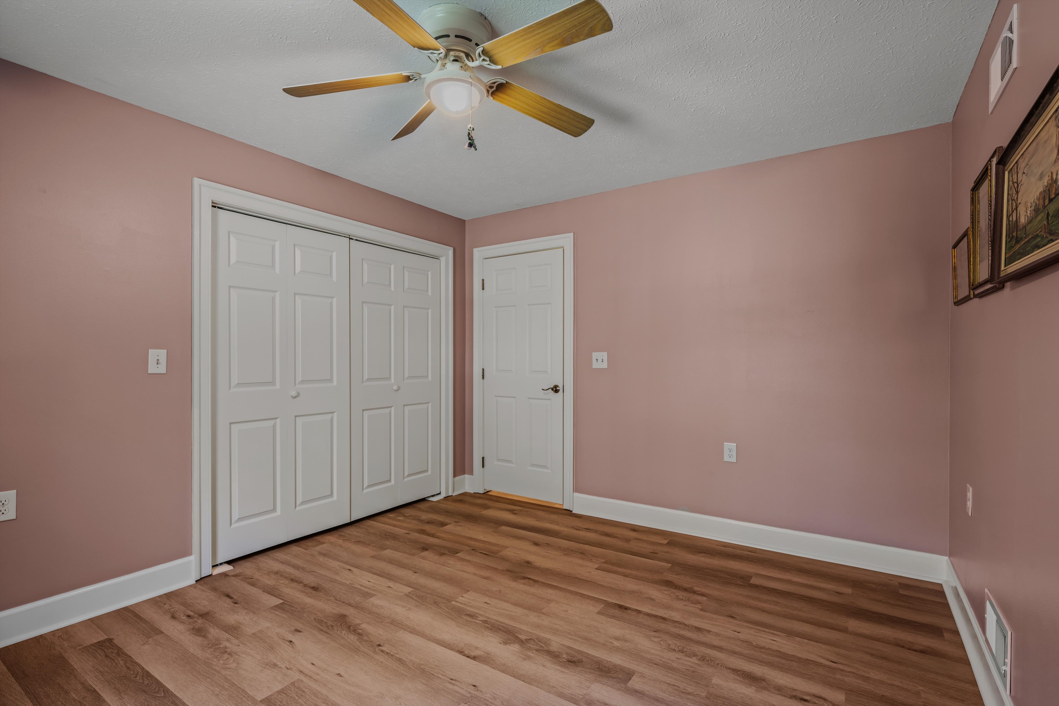 Martinsburg, West Virginia, 25403, United States, 3 Bedrooms Bedrooms, ,Residential,For Sale,1998035