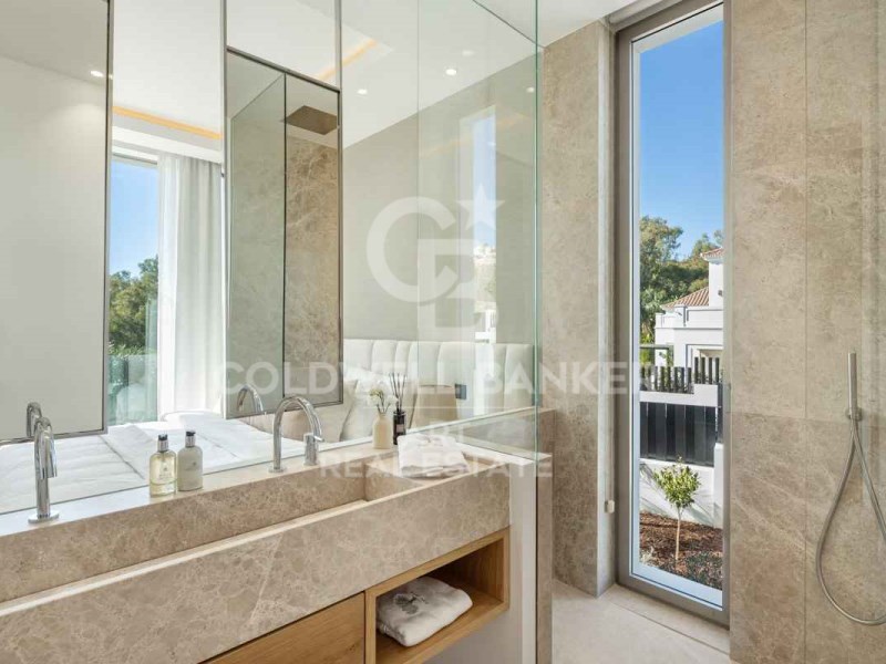 Marbella, Andalusia, ES, 6 Bedrooms Bedrooms, ,7 BathroomsBathrooms,Residential,For Sale,1766409