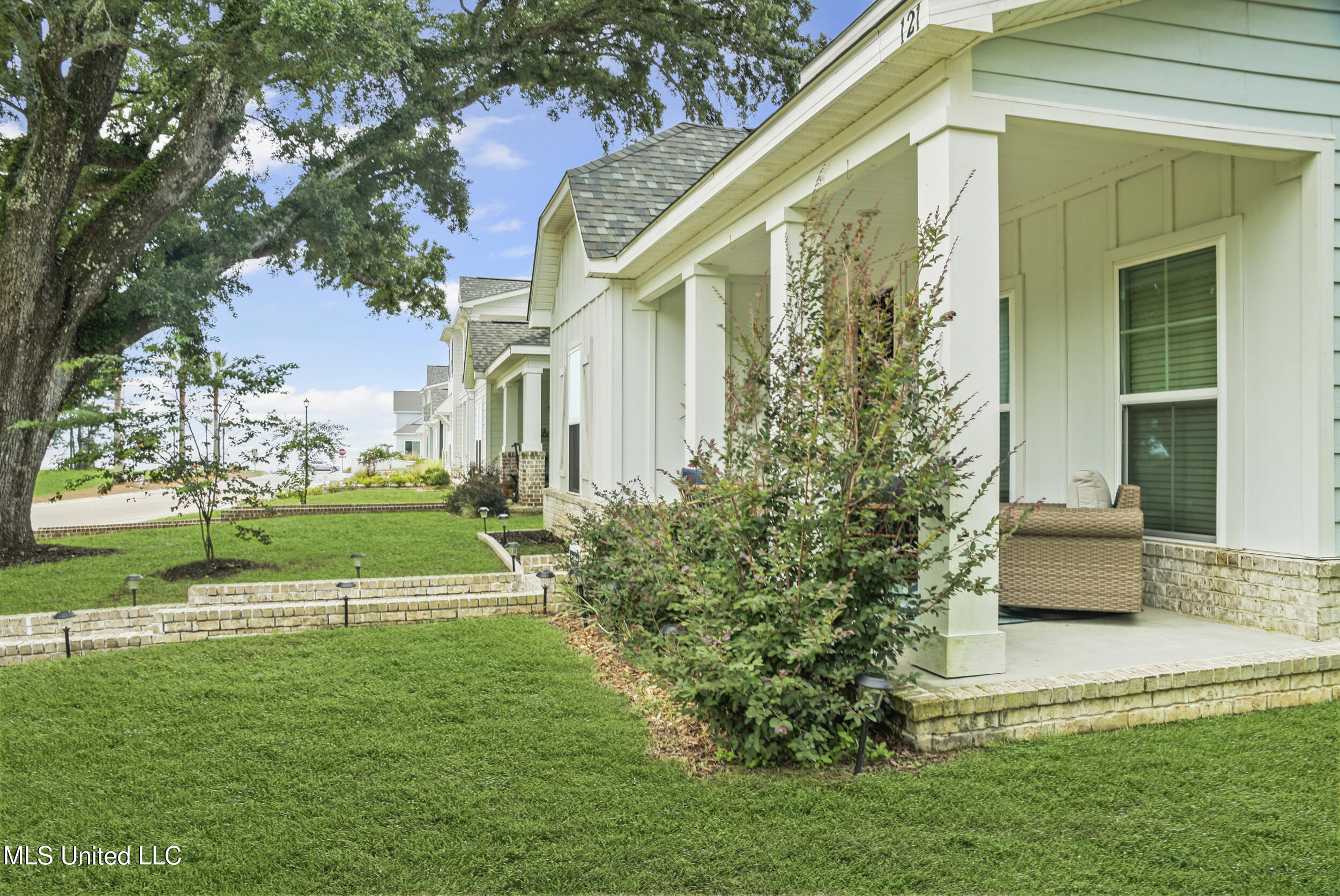 Biloxi, Mississippi, 39531, United States, 3 Bedrooms Bedrooms, ,3 BathroomsBathrooms,Residential,For Sale,1906978