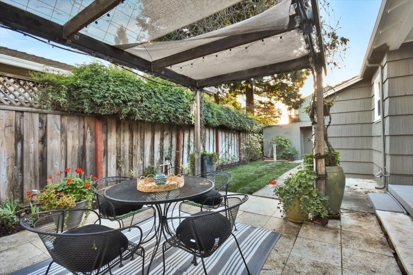 San Jose, California, 95125, United States, 4 Bedrooms Bedrooms, ,2 BathroomsBathrooms,Residential,For Sale,2003110