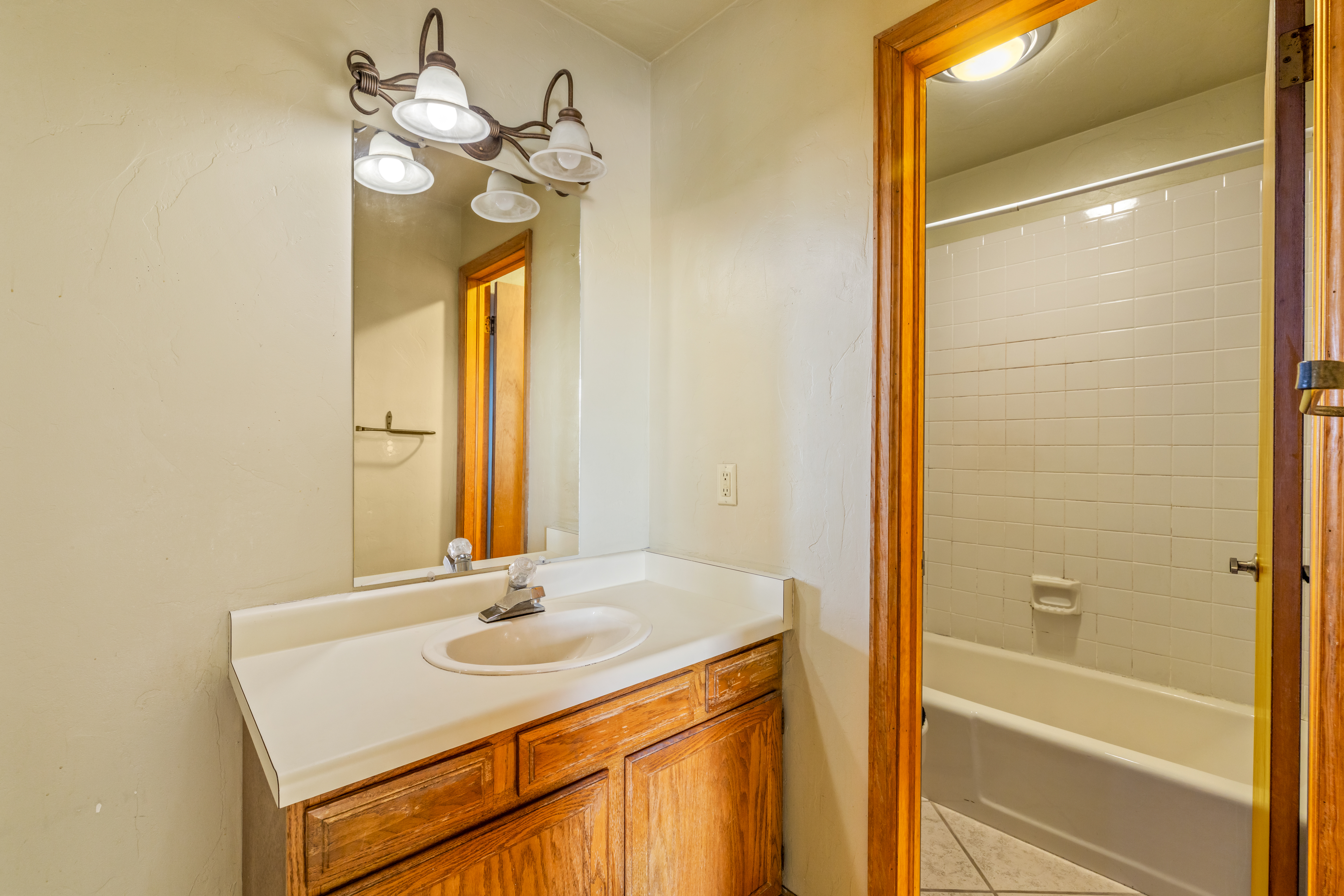  Spacious Columbine Townhome - 物件實景