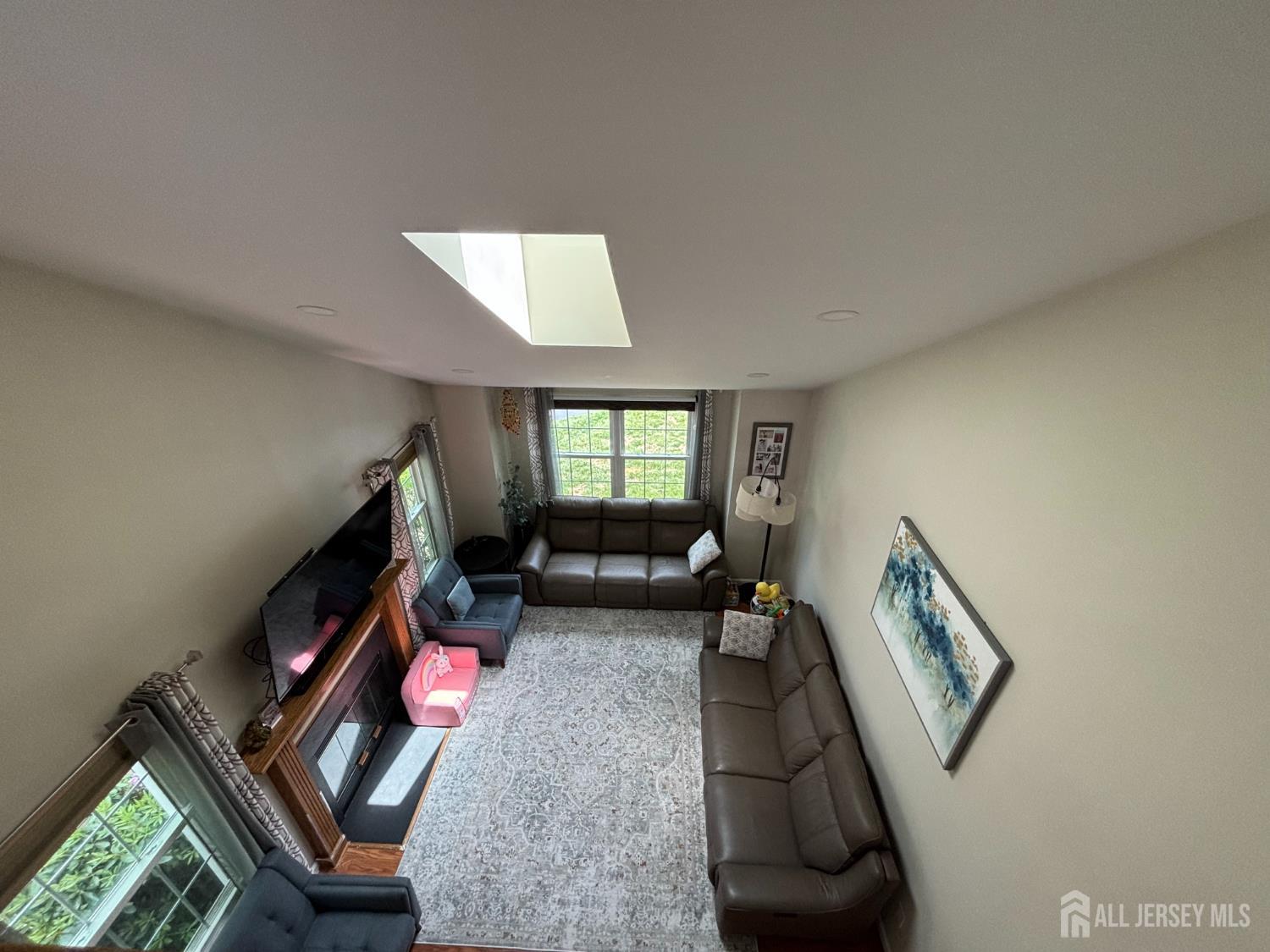 North Brunswick, New Jersey, 08902, United States, 3 Bedrooms Bedrooms, ,3 BathroomsBathrooms,Residential,For Sale,2048487