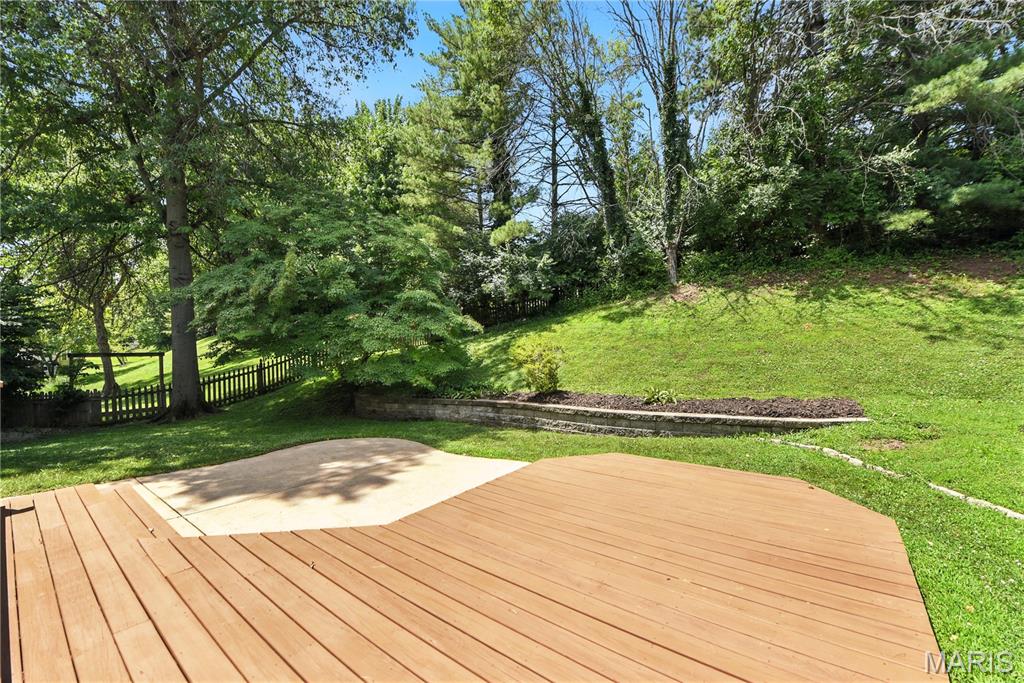 Maryland Heights, Missouri, 63043, United States, 3 Bedrooms Bedrooms, ,4 BathroomsBathrooms,Residential,For Sale,1892007