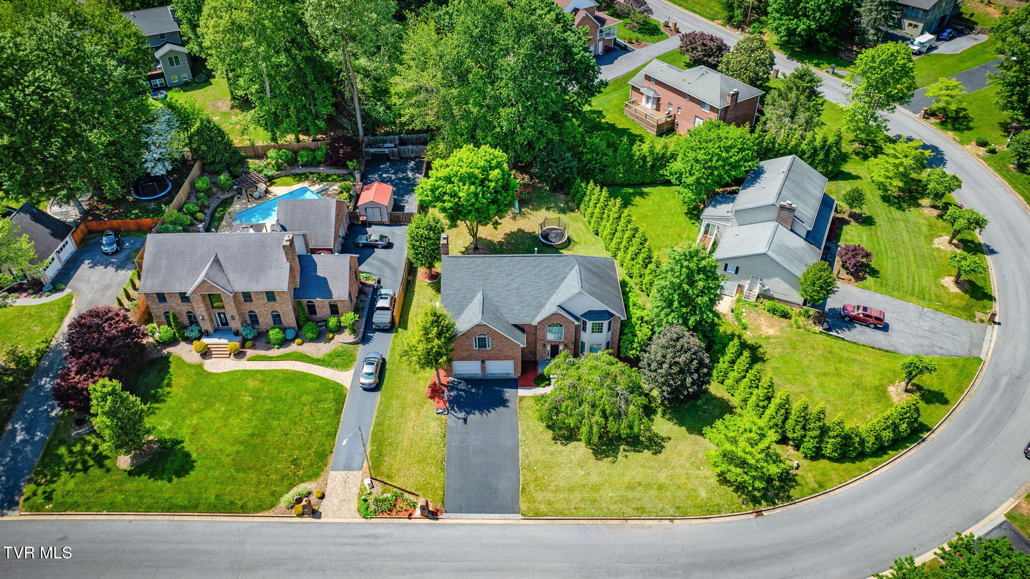 Johnson City, Tennessee, 37604, United States, 4 Bedrooms Bedrooms, ,4 BathroomsBathrooms,Residential,For Sale,1944791