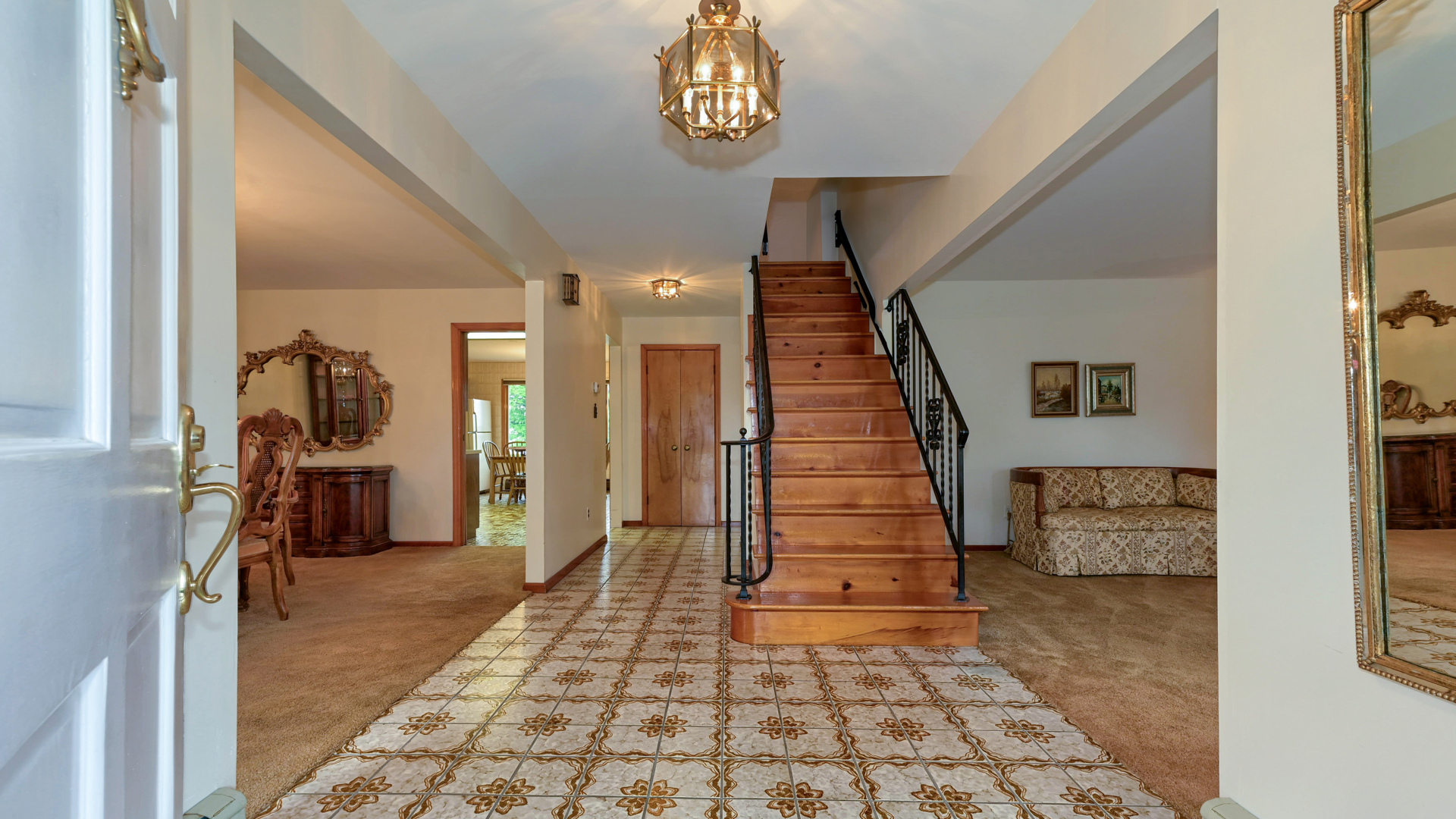 Nutley, New Jersey, 07110, United States, 4 Bedrooms Bedrooms, ,3 BathroomsBathrooms,Residential,For Sale,1974859