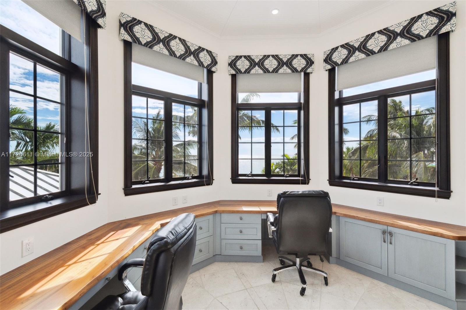 Marathon, Florida, 33050, United States, 5 Bedrooms Bedrooms, ,9 BathroomsBathrooms,Residential,For Sale,1933617