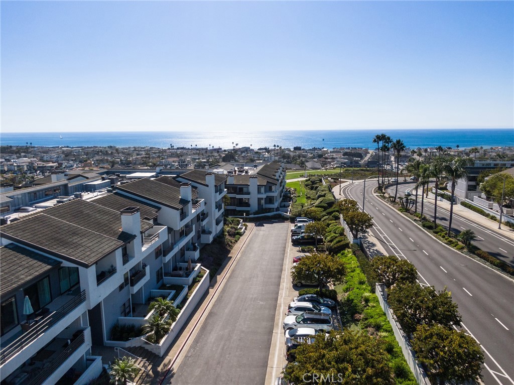 Newport Beach, California, 92663, United States, 1 Bedroom Bedrooms, ,1 BathroomBathrooms,Residential,For Sale,1990291