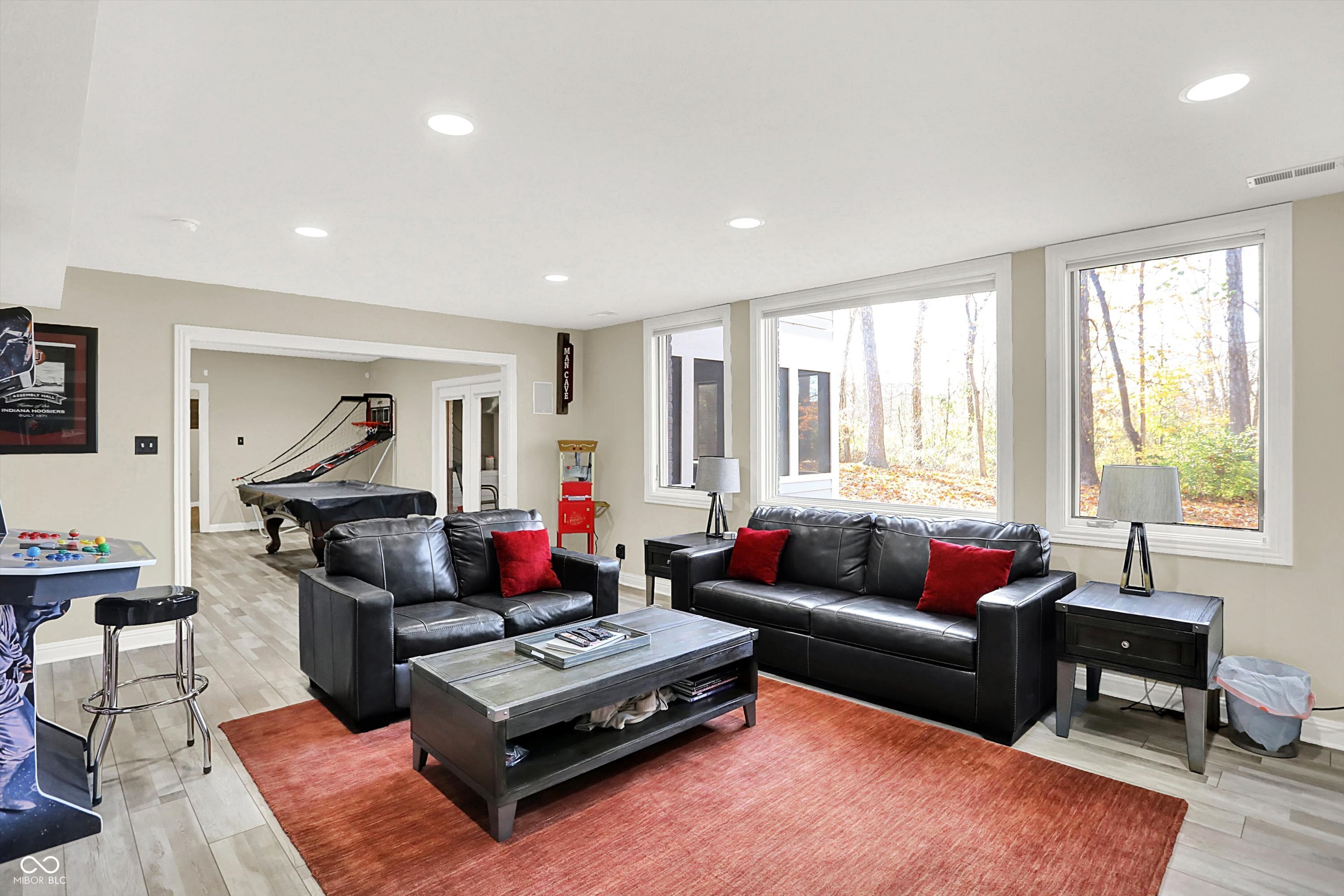 Fishers, Indiana, 46037, United States, 6 Bedrooms Bedrooms, ,5 BathroomsBathrooms,Residential,For Sale,1992348