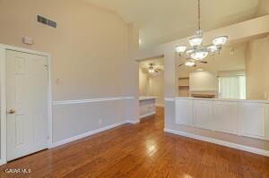 Quartz Hill, California, 93536, United States, 4 Bedrooms Bedrooms, ,2 BathroomsBathrooms,Residential,For Sale,1867125