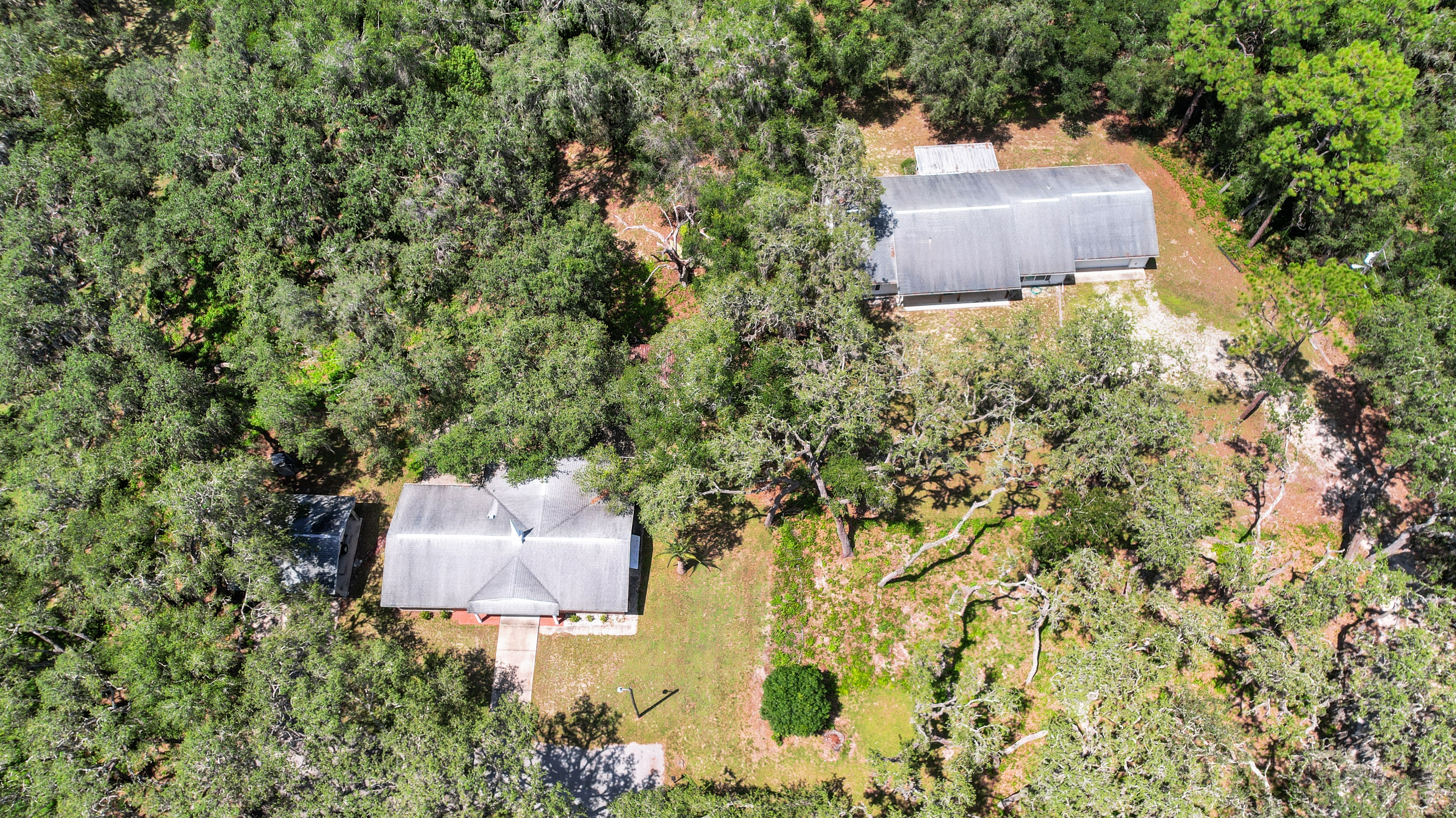 Lady Lake, Florida, 32159, United States, 6 Bedrooms Bedrooms, ,5 BathroomsBathrooms,Residential,For Sale,1921819
